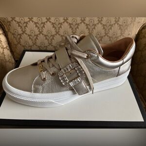 J/Slides Gold Metallic Leather Sneaker with buckle Size 10